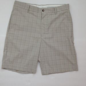 Greg Norman Men's Plaid Golf Shorts, Flat Front, Beige Tan Color, Size 32